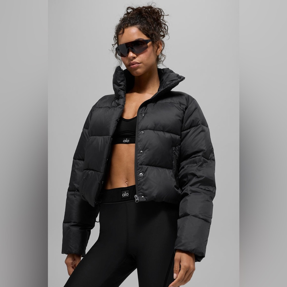 ALO Gold Rush Puffer Jacket - Picture 4 of 14
